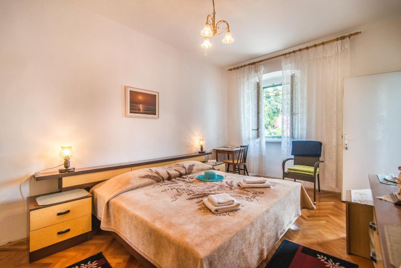 Room Sandra Rabac Eksteriør billede